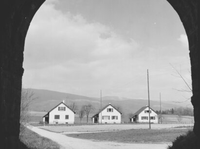 Henry Brandt, Marin-Epagnier, vers 1950, négatif. HB 4.50