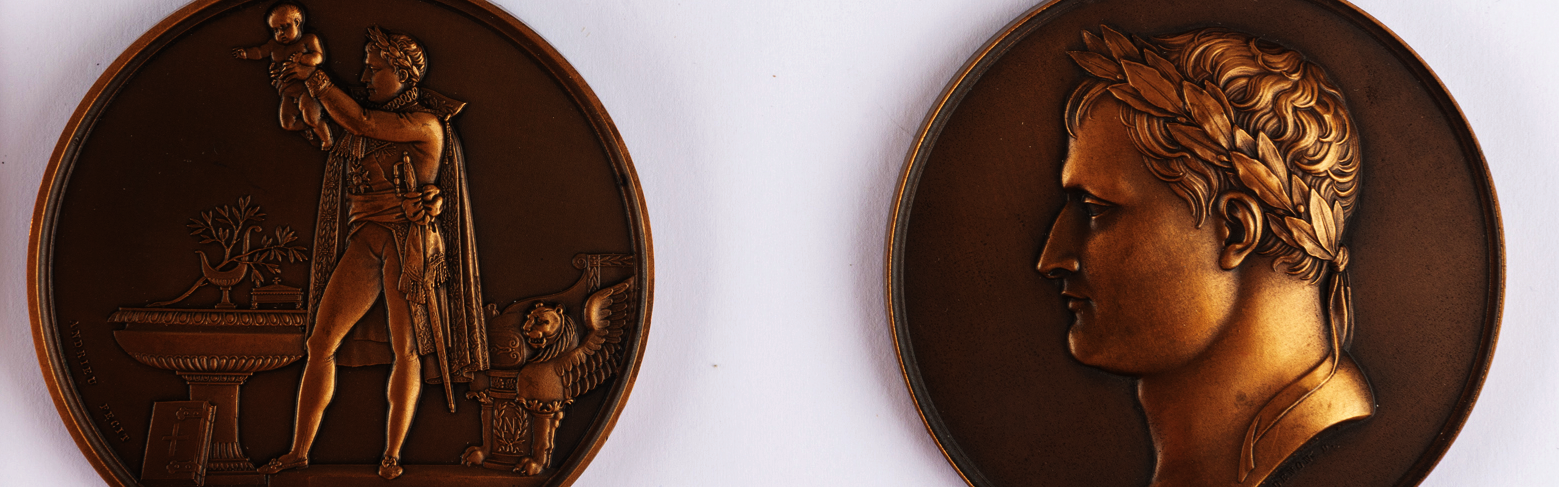 Médaille commémorative du baptême du roi de Rome en 1811, Jean-Bertrand Andrieu, Monnaie de Paris, 20e siècle (refrappe), Bronze. ©MahN CN 1998.15 — Photo: Maciej Czepiel