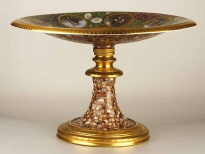 Coupe, Manufacture royale de Berlin, vers 1815, porcelaine peinte aux émaux polychromes et à l'or. Dépôt famille Maurice de Pourtalès. AA 4120