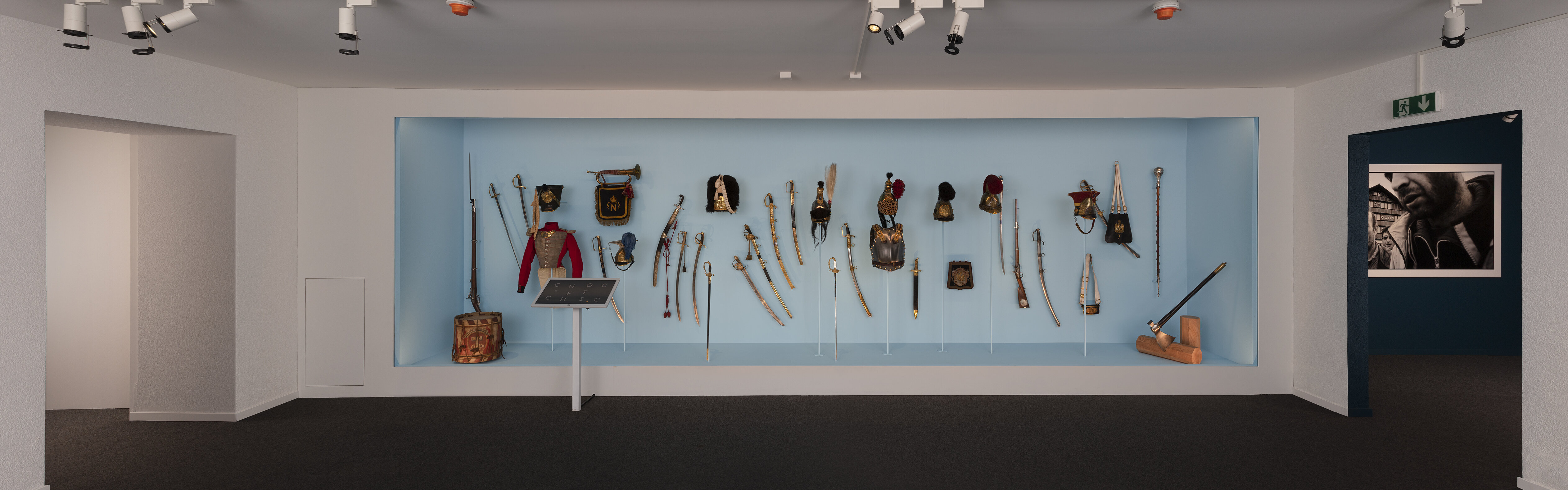 Bewegungen. Dauerausstellung. Blick in die Ausstellung, Héros et victimes.