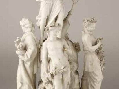 Parties d'un surtout de table (Diane et les quatre saisons), Manufacture Locré et Russinger, Paris, vers 1780, biscuit de porcelaine moulé en ronde bosse. AA 2606