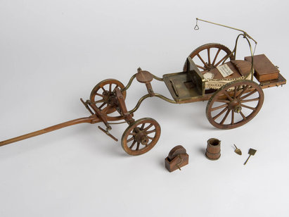 Forge, modèle miniature de la forge du Régiment de Meuron, Inde, Charles Borel, 1790, noyer, sapin, laiton, fer, plomb, cuir. AA 4112